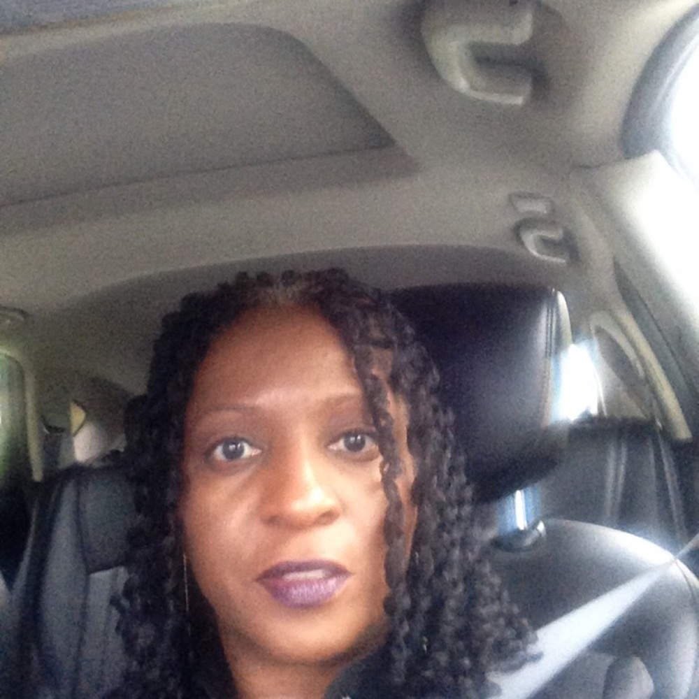 Meet your Posher, Regina